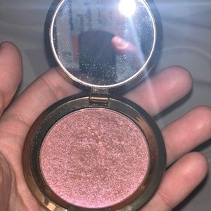 Becca Light Chaser Highlight (.23 oz)